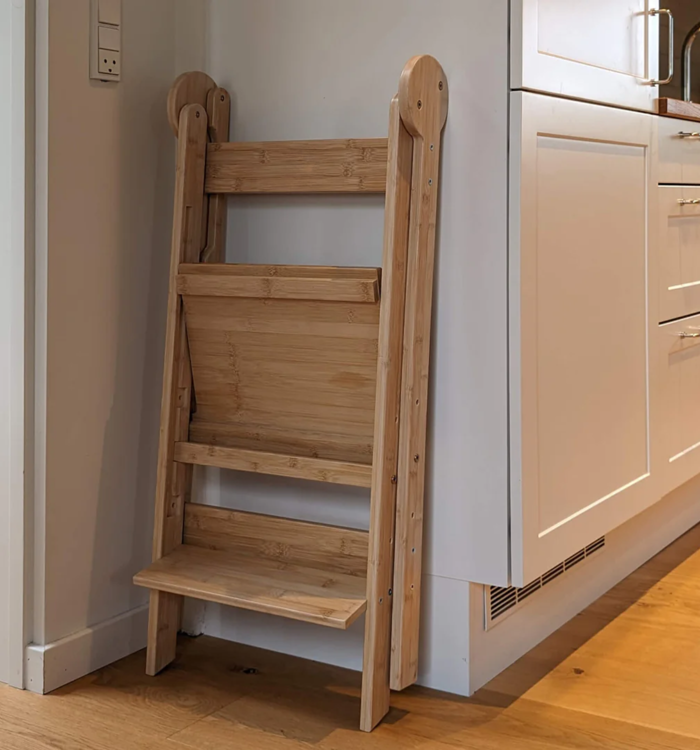 Montessori Toddler Kitchen Tower