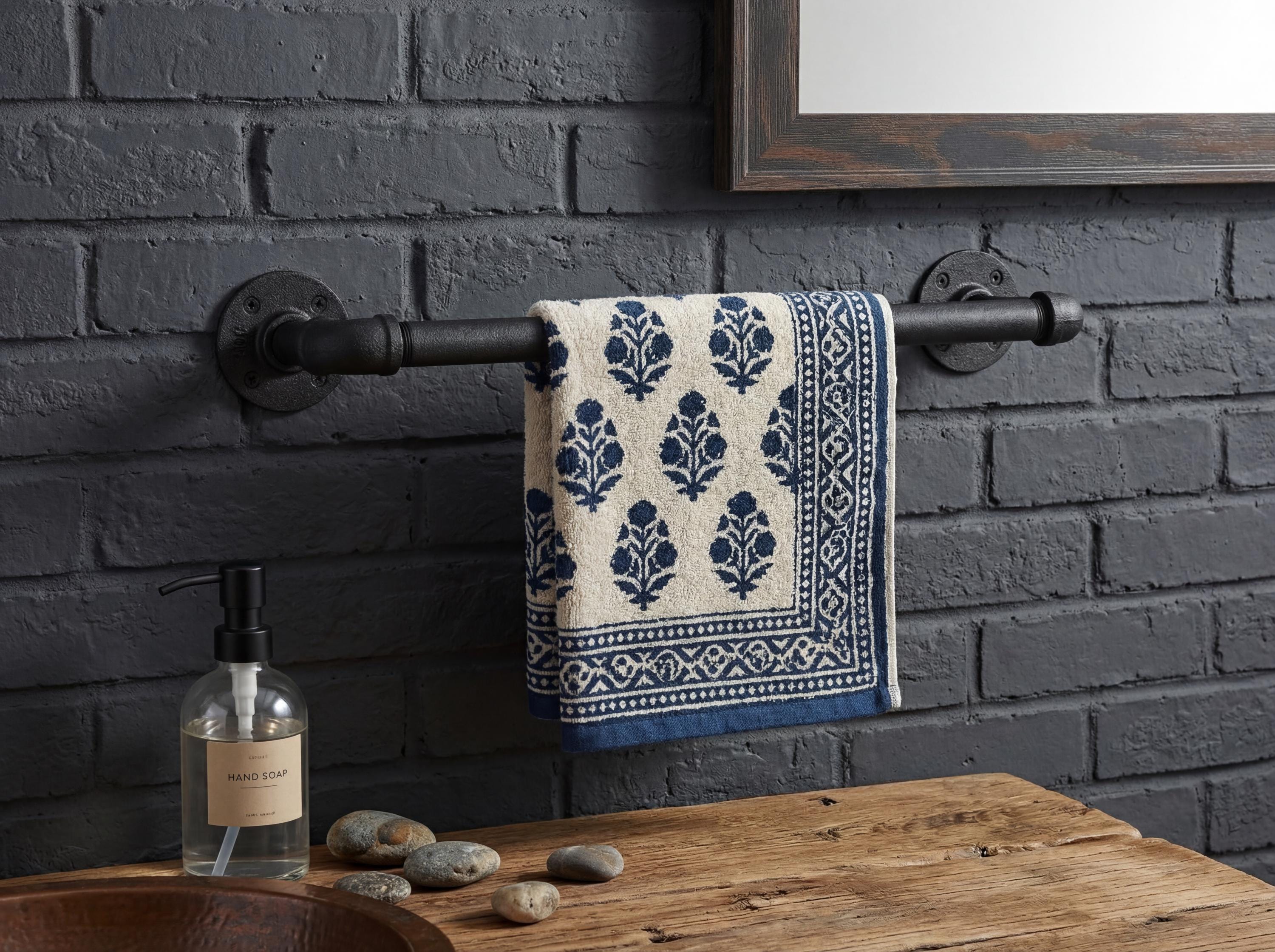 Farmhouse Hand Towel Rail – Industrial Pipe Bar