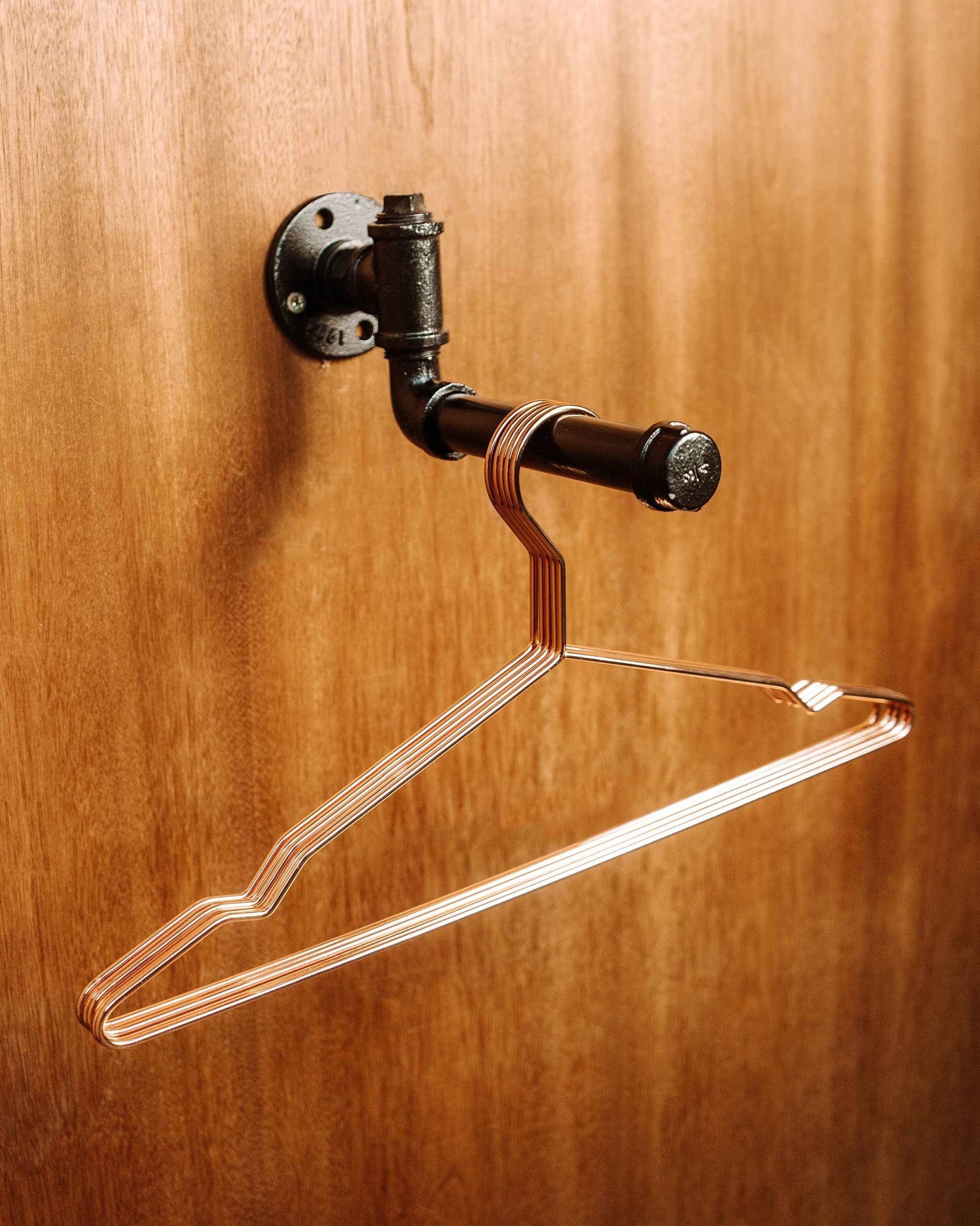 Tinne Wall Mounted Clothes Rail