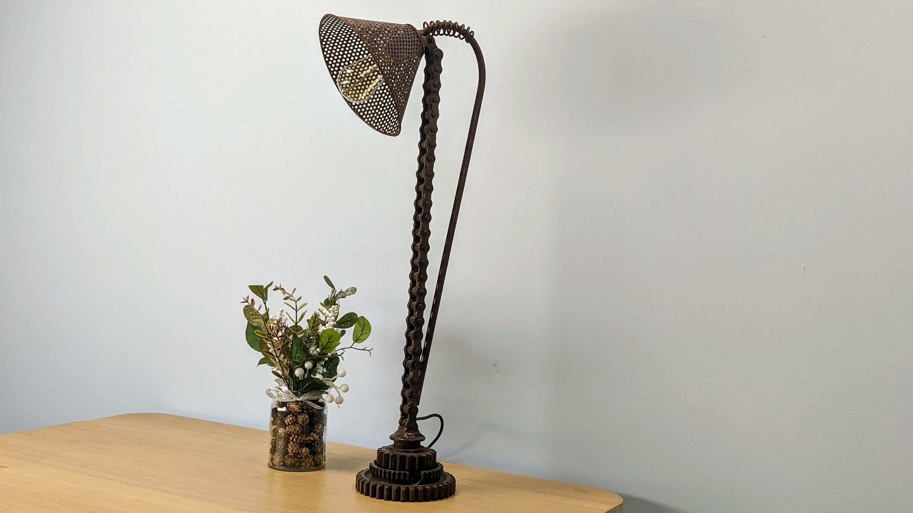 The Side Table Lamp for Contemporary Living